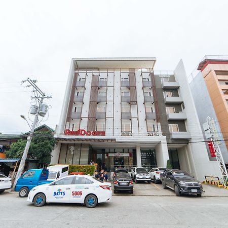 فندق ريد دورز بلاص آت روكساس ستريت دافاو Davao City المظهر الخارجي الصورة